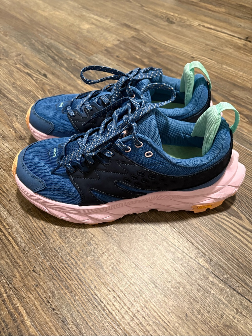 Hoka Anacapa Breeze Low Sneakers Women’s $120.00 Size 8 Foggy Night/Pale Rose